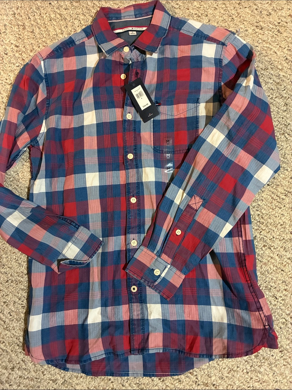 Tommy Hilfiger shirt in men’s medium